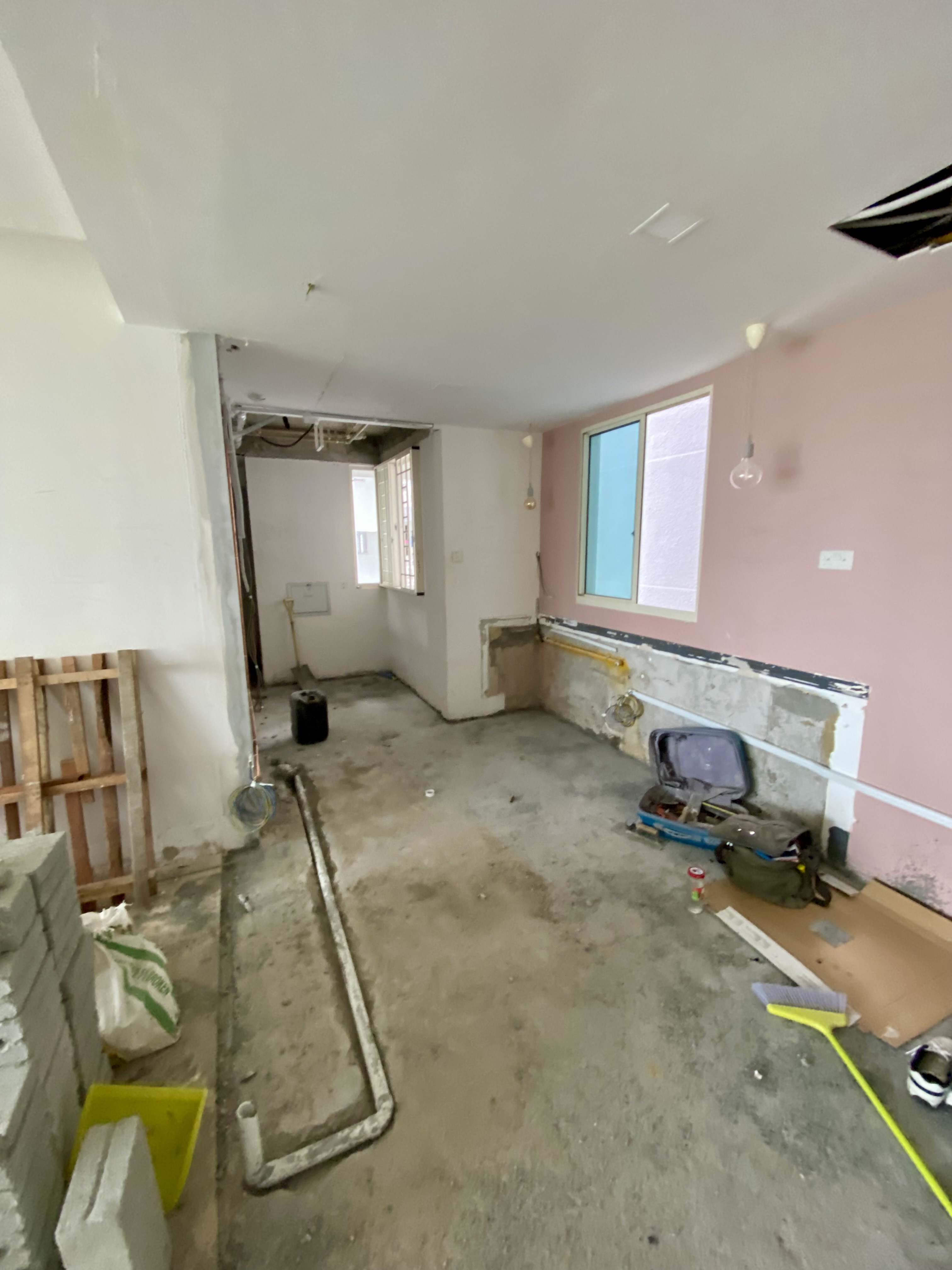 10 Kings Water Bay condo before painting and plastering works photo 1