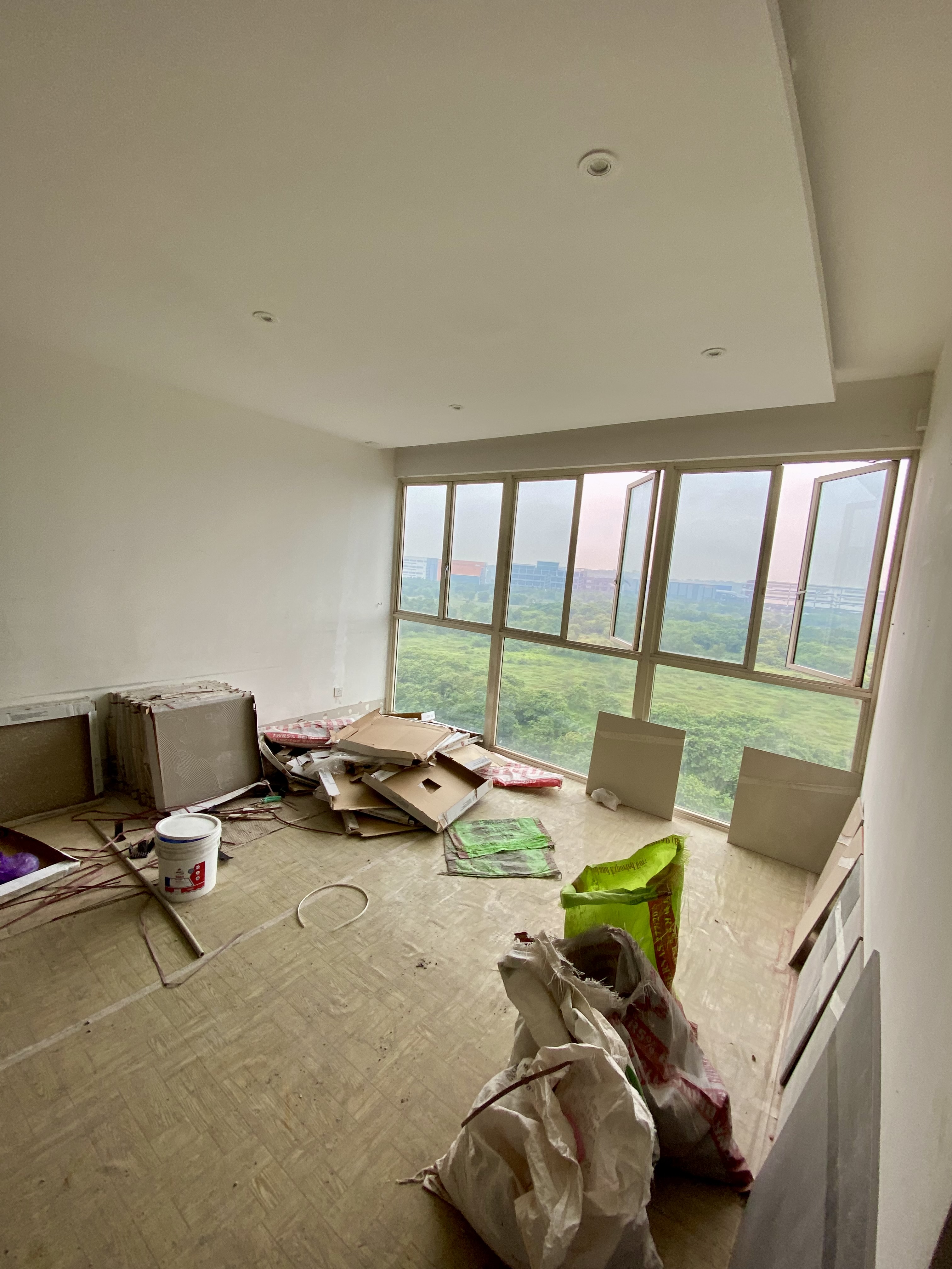 10 Kings Water Bay condo before painting and plastering works photo 3