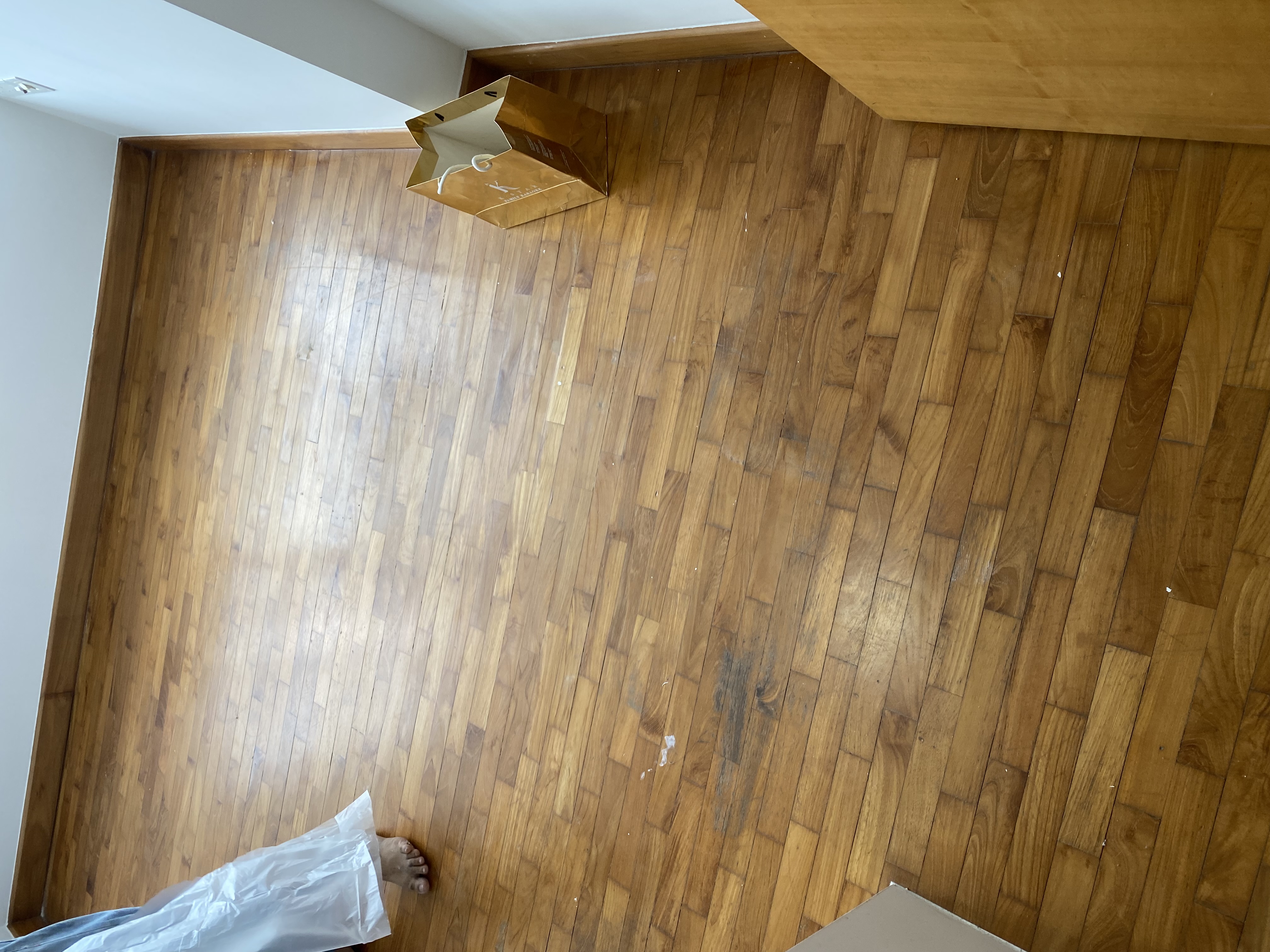 53 Ang Mo Kio condo interior before refresh work photo 4